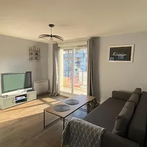 appartement-ensoleill-avec-piscine-et-parking.midi-pyreneeshotels.com/